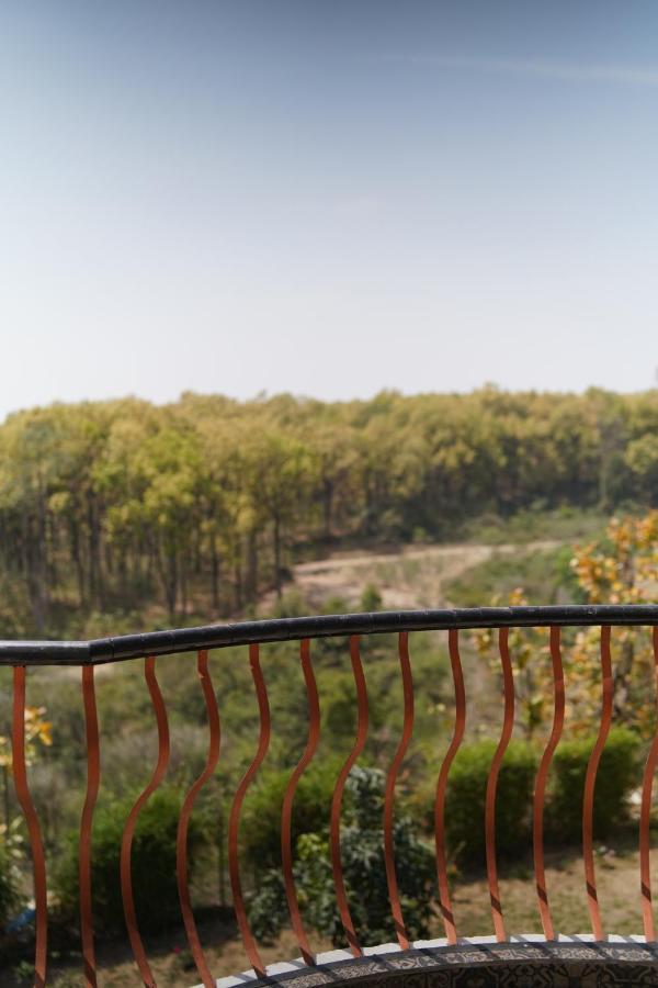 Aar Resort & Spa Jhājra Extérieur photo